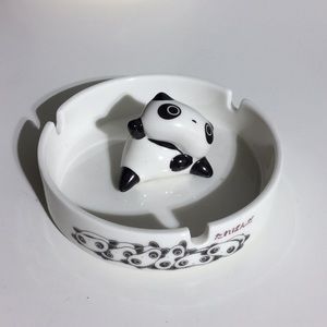 Tare panda ceramic ashtray